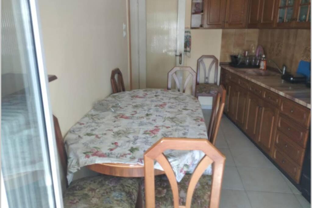 Debby'S Central Apartment Kavala Exterior photo