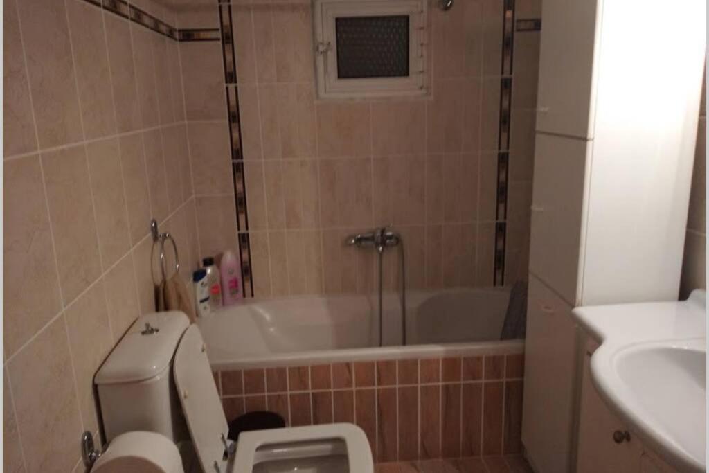 Debby'S Central Apartment Kavala Exterior photo