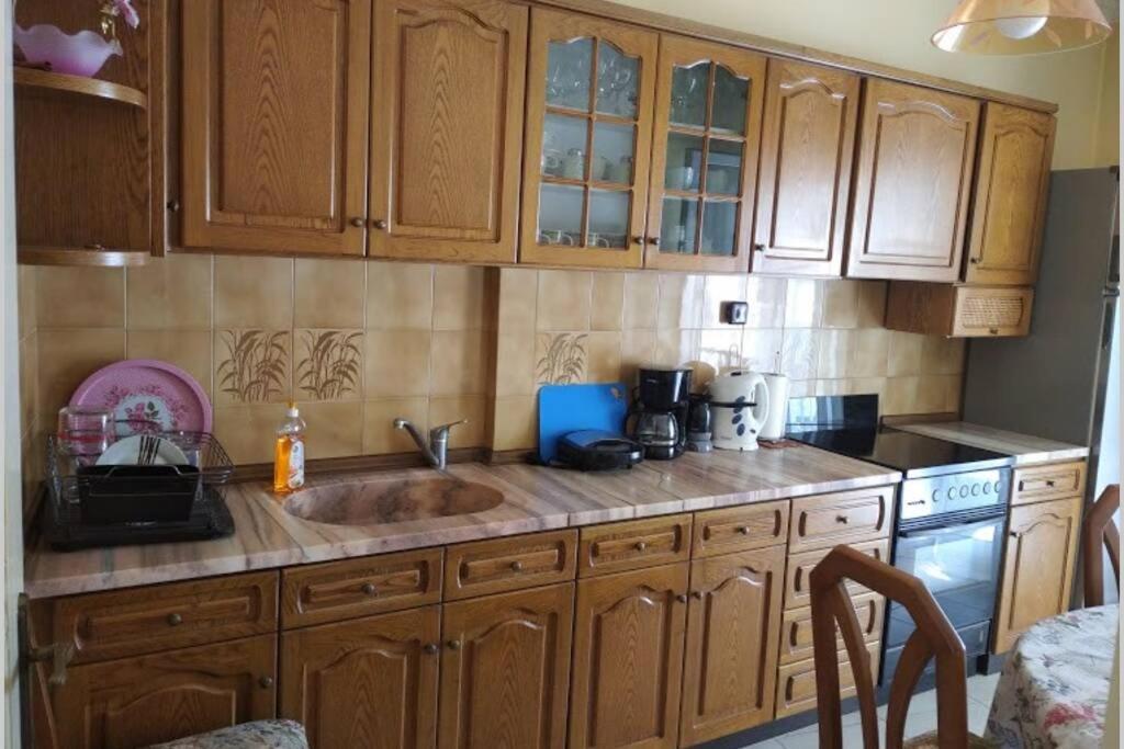 Debby'S Central Apartment Kavala Exterior photo